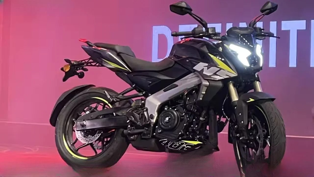2025 Pulsar NS400Z