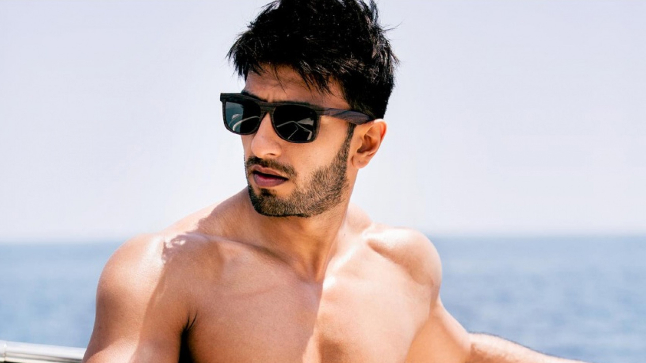 Ranveer Singh Exits -Shaktimaan Movie...