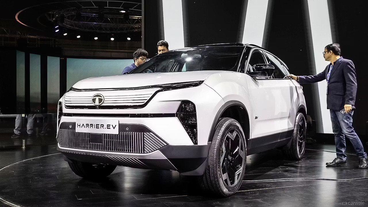 Tata Harrier EV Spotted Undisguised...