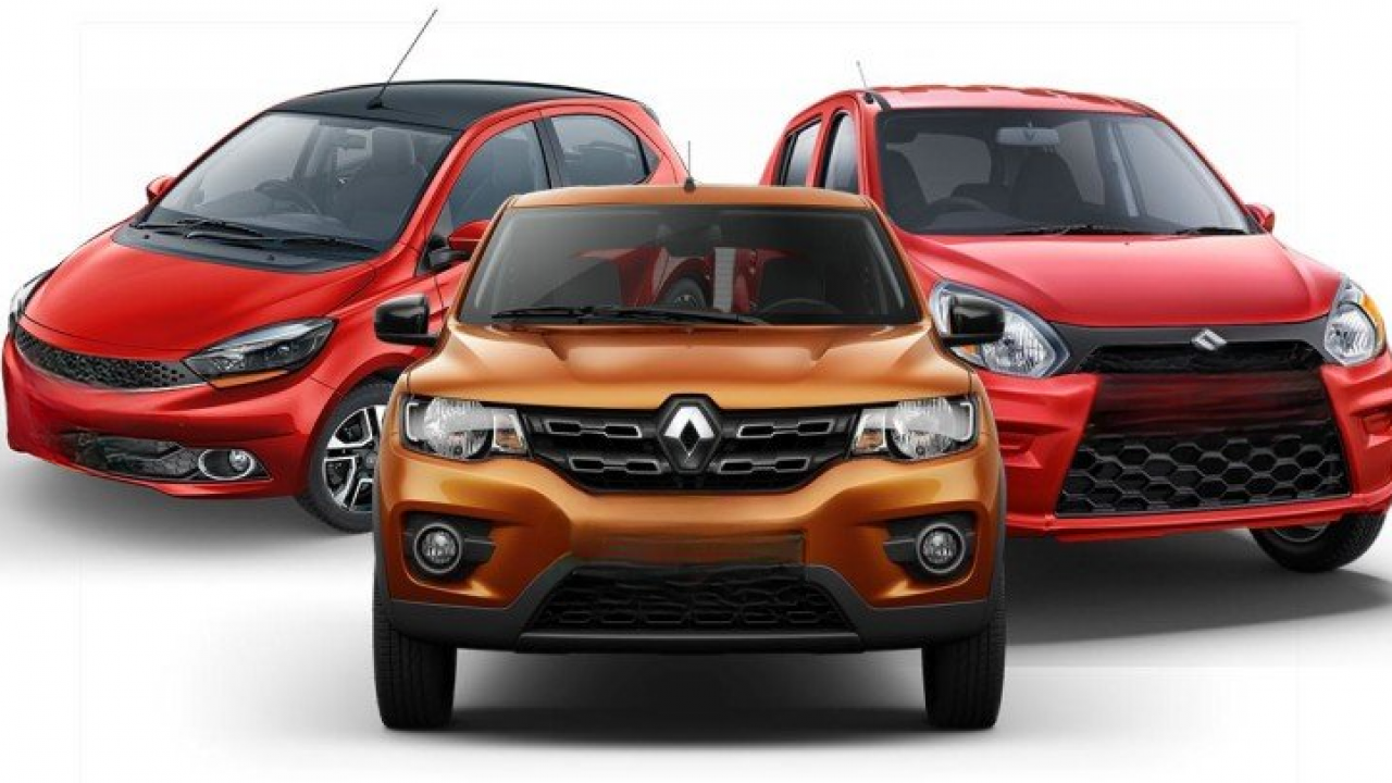 Top 3 Petrol Hatchbacks in...