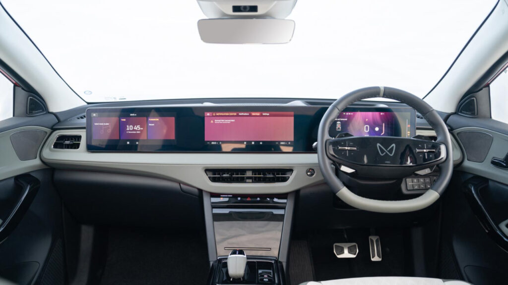 2026 Mahindra XUV700 Facelift Interior Leaked