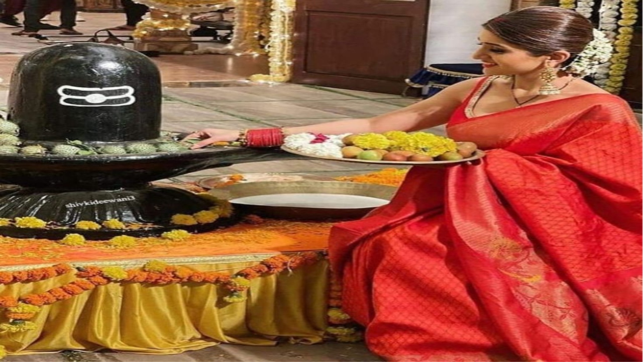 Can Women Touch Shivling in Sawan