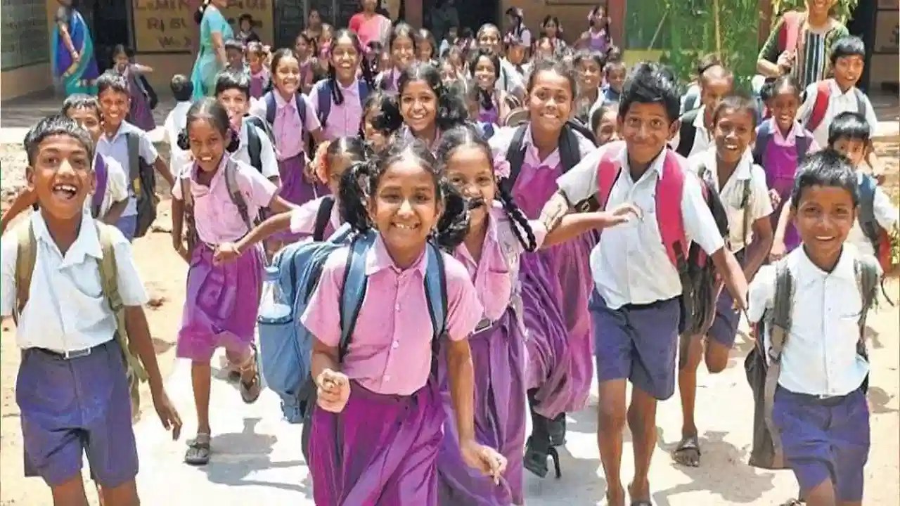 Dussehra 2025 Holidays: Students of Telangana and Andhra Pradesh will get a special gift this time