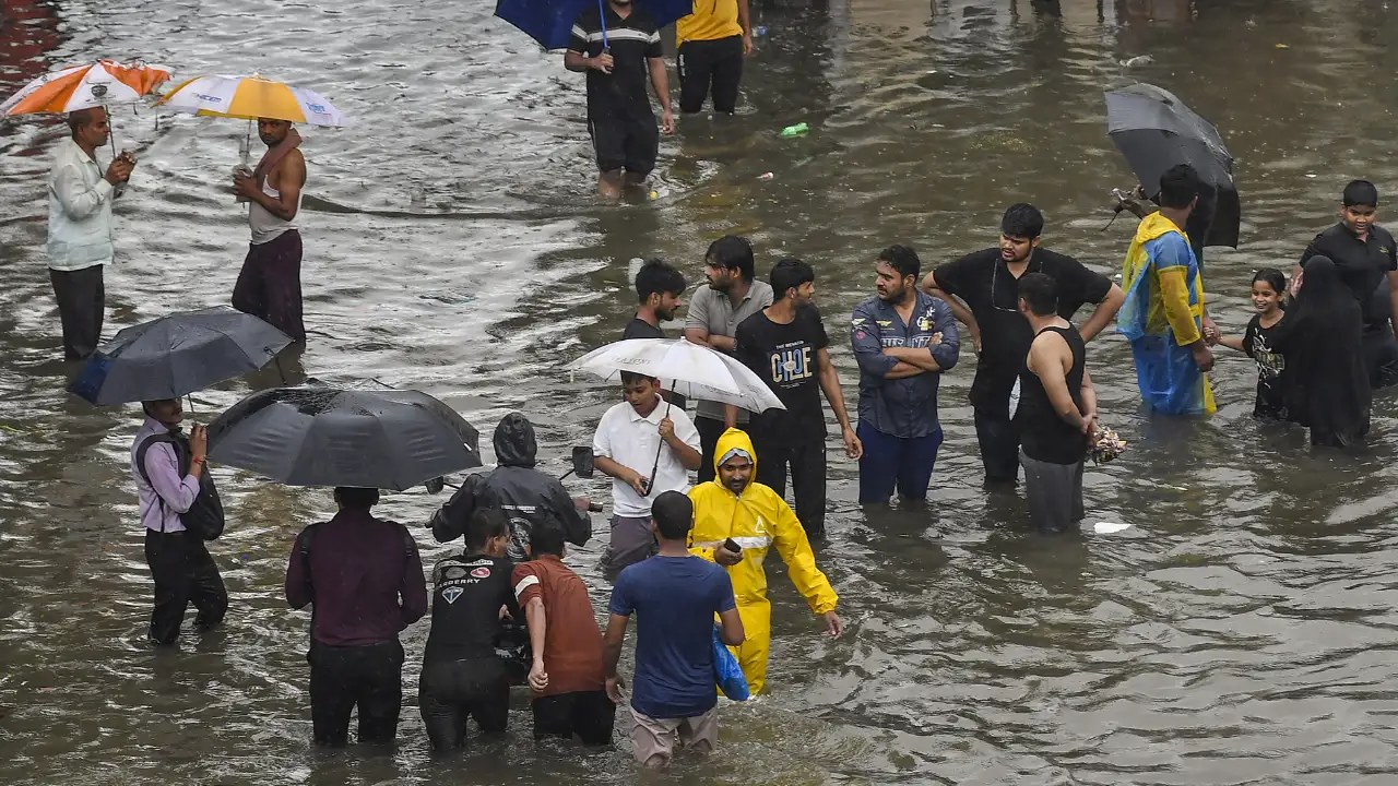 Heavy Rain Alert in Mumbai: IMD Warns of Intense Monsoon Showers from August 26