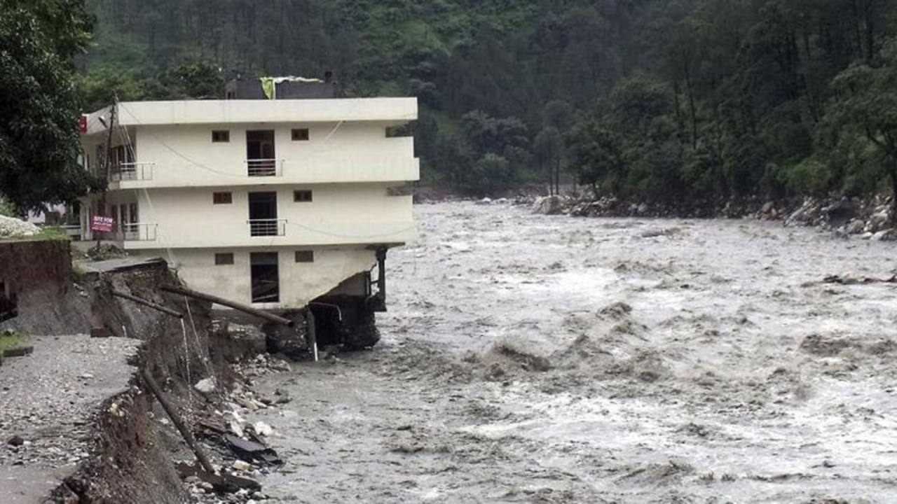 North India Rains: Amarnath, Kedarnath Yatra Halted, Flood Alert in UP-Uttarakhand-Himachal