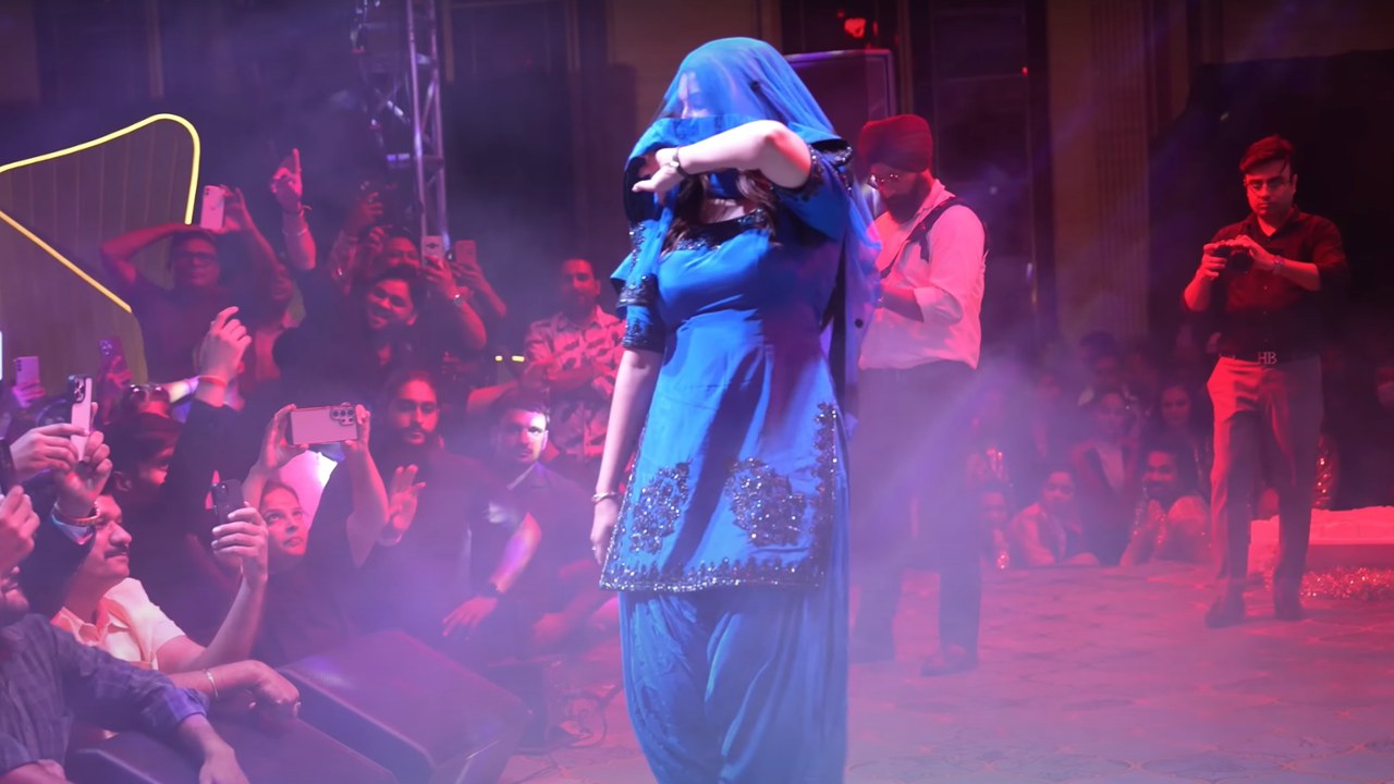 Sapna Choudhary Rocks Delhi Stage Show