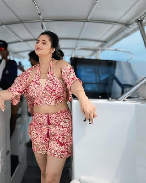 Anjali Raghav