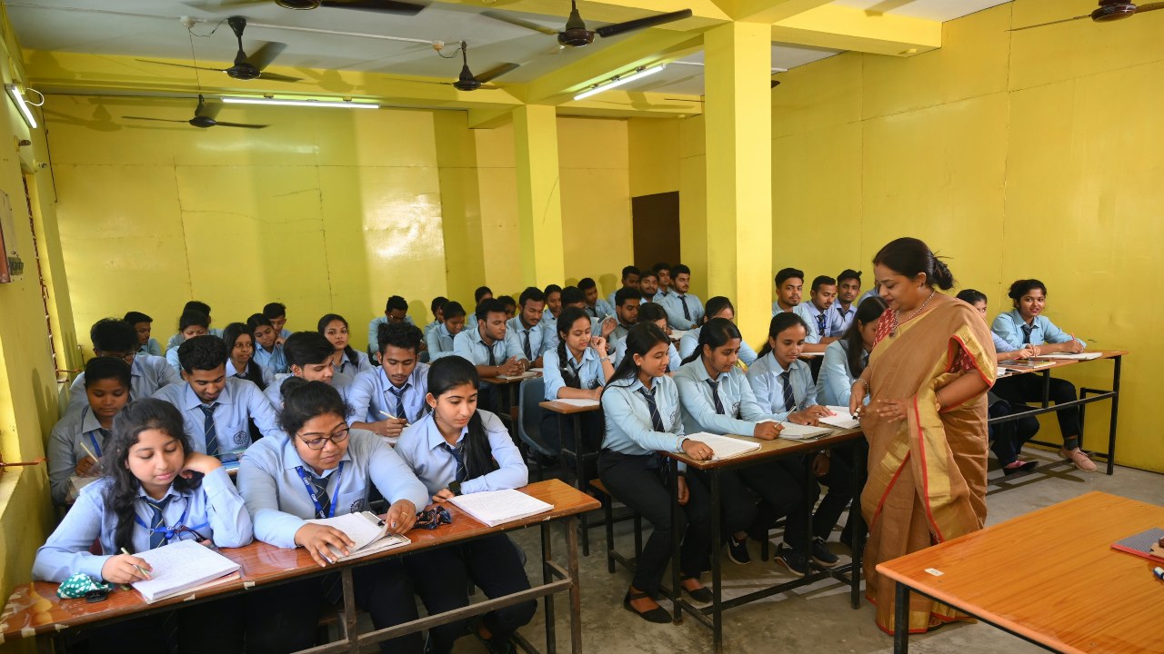 DSSSB PRT Recruitment 2025: Applications open for 1180 posts, golden opportunity to become a government teacher