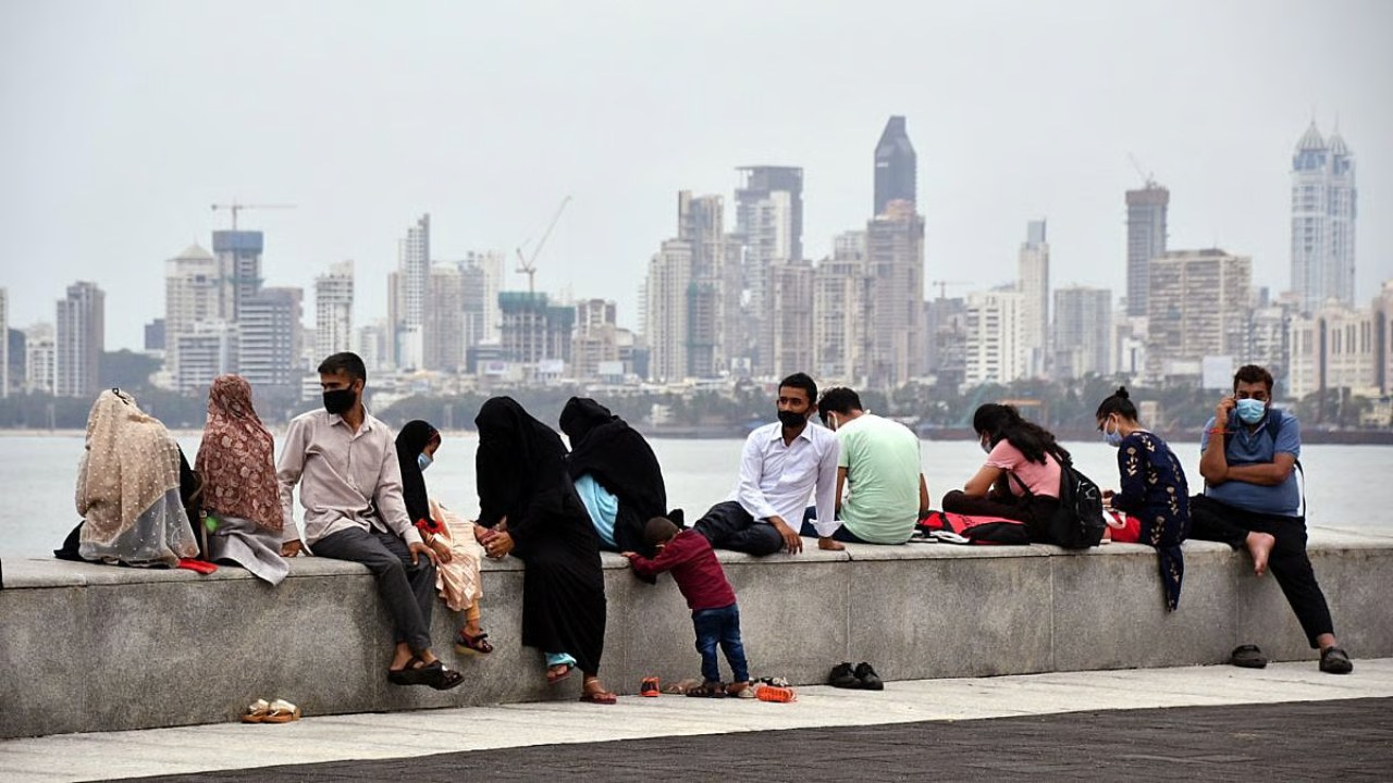 Mumbai Weather Alert: Clear Skies & Mild Temperatures on Sept 11–12 Before Heavy Rain Hits