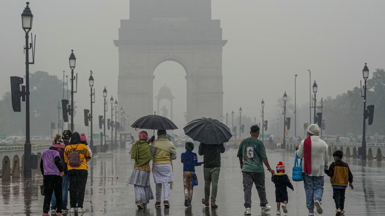Weather Alert 9 Sept: Clouds, Rain & Humidity Impact Delhi-NCR, UP, Bihar, Uttarakhand and More