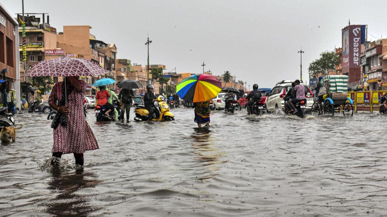 Cyclone warning: Strong winds and heavy rain expected, these areas are at high risk