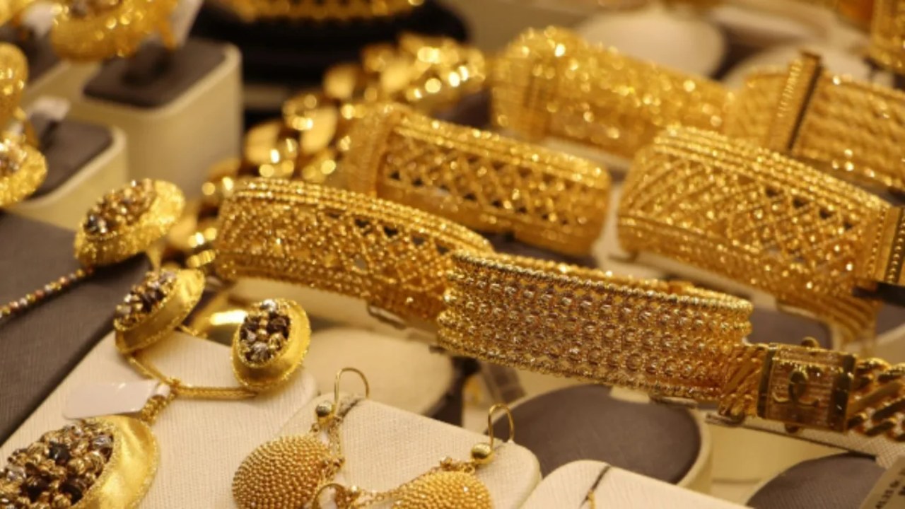 Gold and silver prices plunge on Karva Chauth